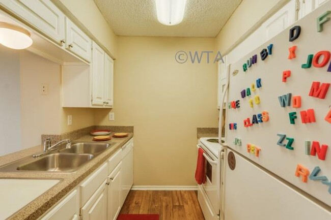 Primary Photo - 2 bedroom in SAN MARCOS TX 78666