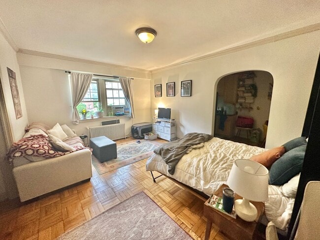 Building Photo - Great Studio in Glover Park/North Georgeto...