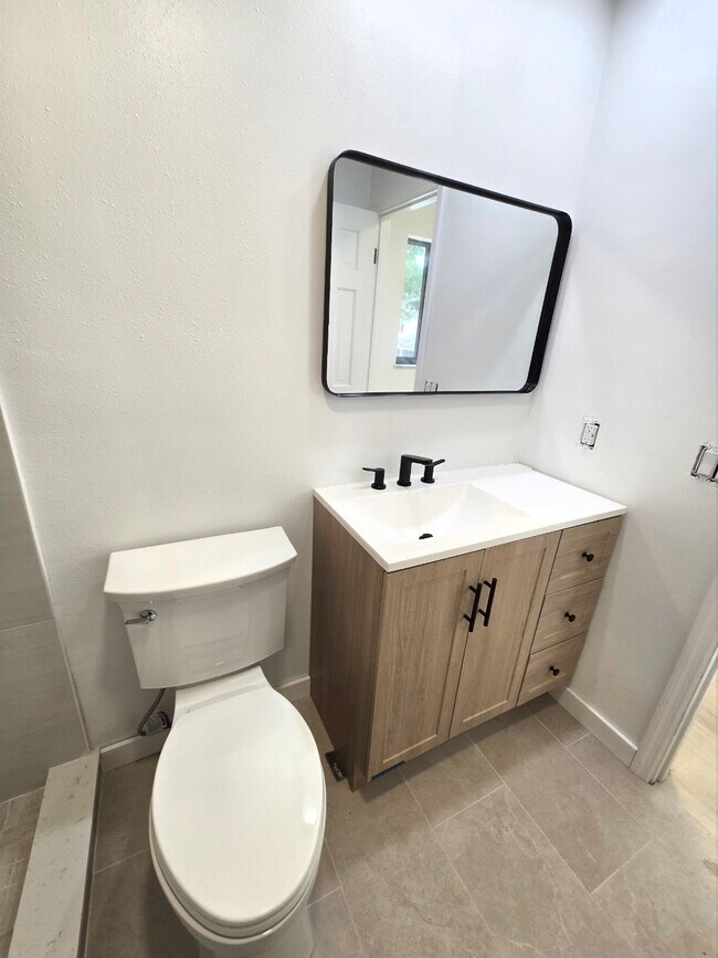 Building Photo - 5347 Emerald Isle Dr