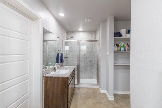 Building Photo - "Charming 3-Bedroom Retreat with 2 Baths and 1,760 Sq Ft of Comfort in Copperas Cove!"