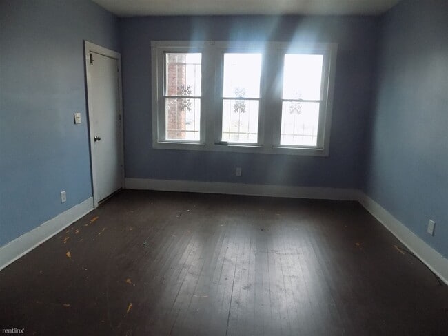 Building Photo - 2 br, 1 bath Duplex - 10089 Elmira St