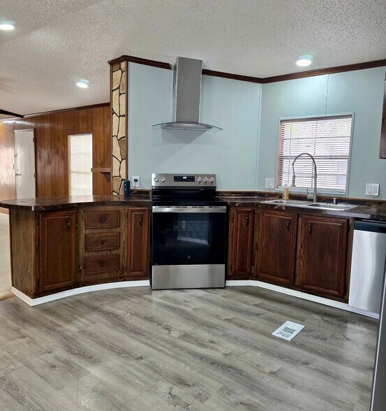Building Photo - 3149 Anthony Dr