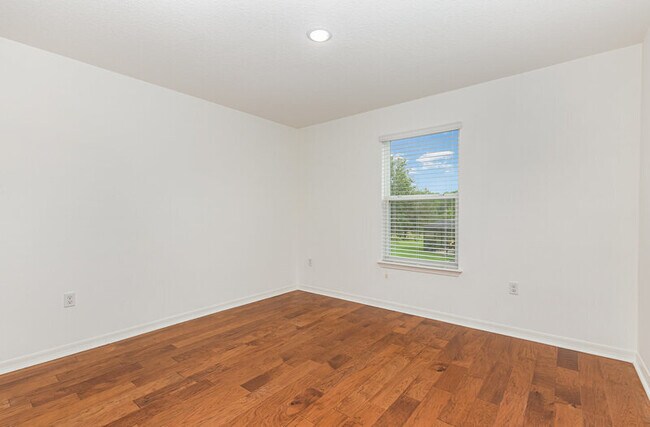 Building Photo - 9026 Paolos Pl