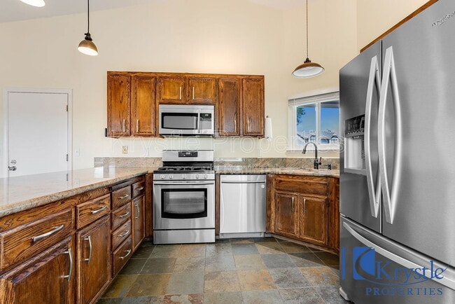 Building Photo - 530 N Regatta Dr