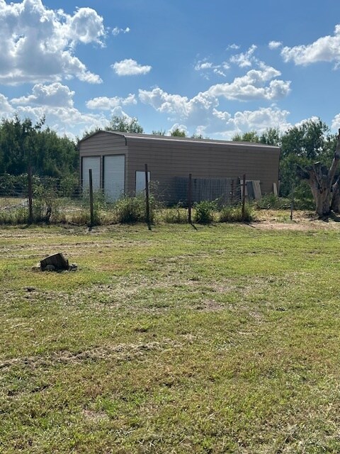 Building Photo - 3109 W Mile 10 N