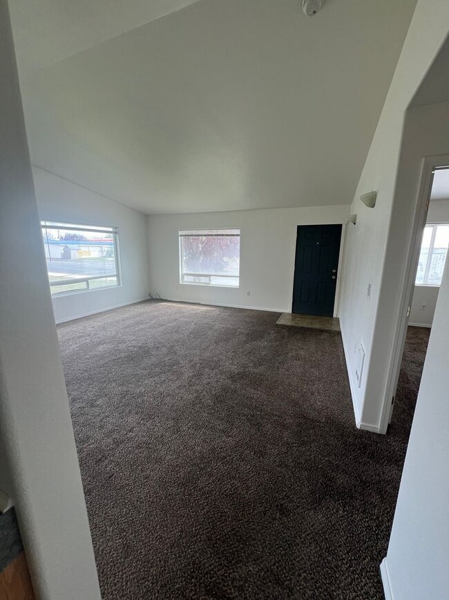 Building Photo - Duplex for Rent in Ephrata