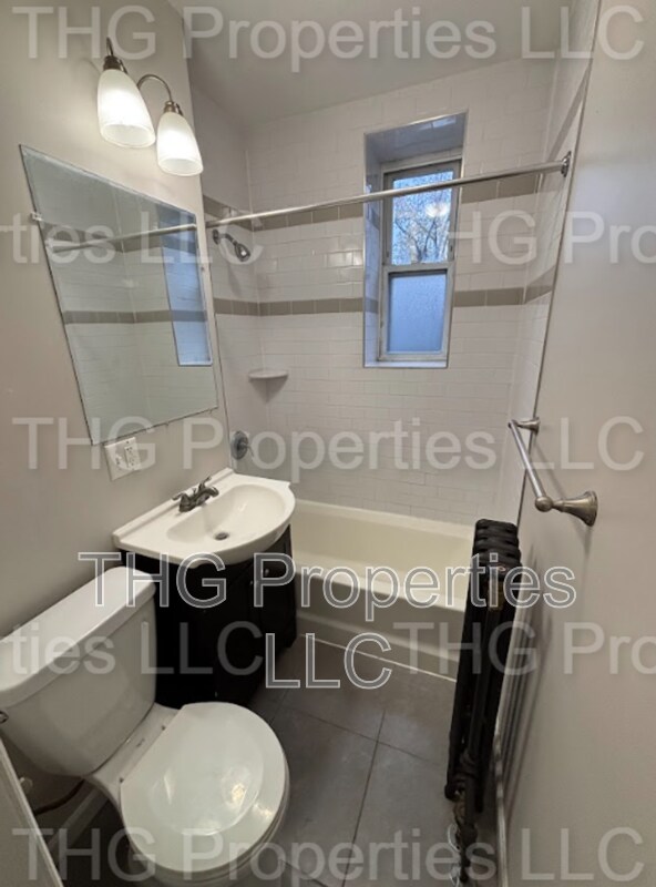 Building Photo - 641 Lincoln Ave