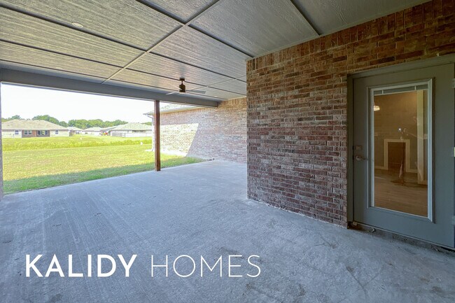 Building Photo - 213 Olde Ml Ct