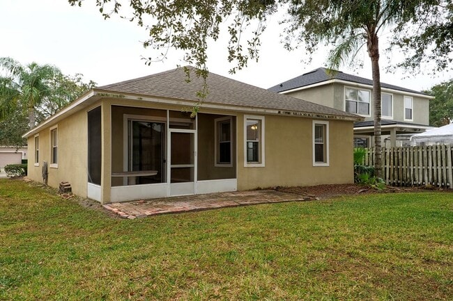 Building Photo - Beautiful 3 bed/2 bath home in Hunter's Cr...