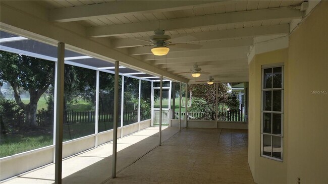 Building Photo - 1876 Mid Ocean Cir