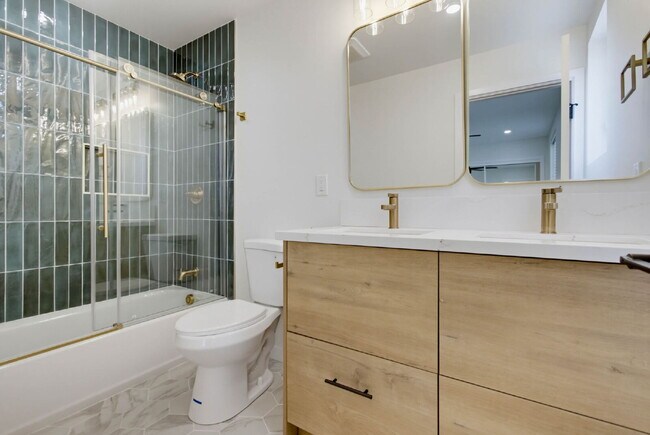 Building Photo - New Construction with Private Patio Walking Distance to Mission Bay