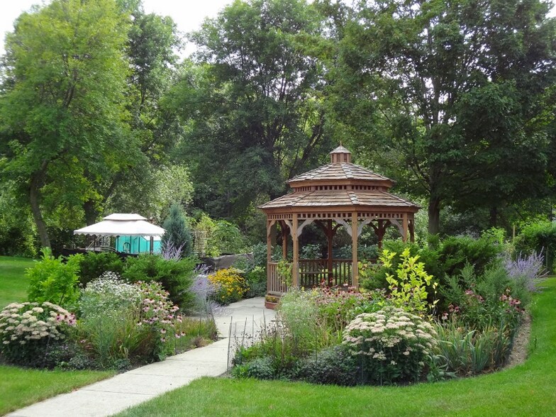 Building Photo - 6346 S 35th St