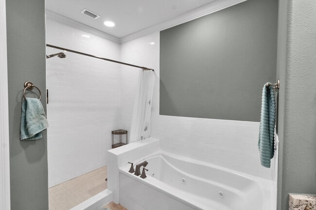 Building Photo - 7280 Jacobs Trail