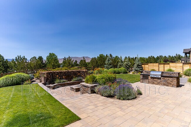 Building Photo - 4001 Whispering Pine Loop