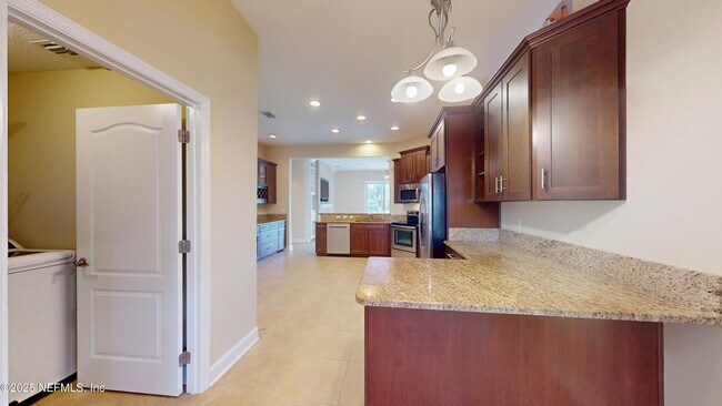 Building Photo - 4786 Yacht Ct