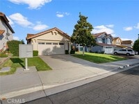 Building Photo - 39580 Medina Ct