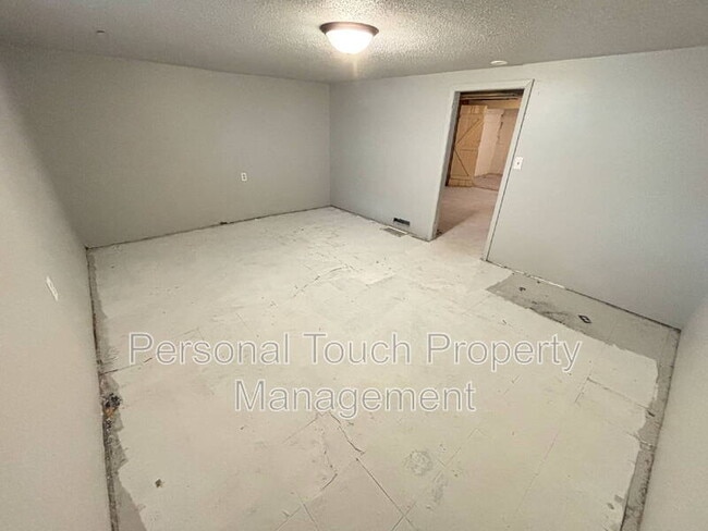Building Photo - 1541 10th St S