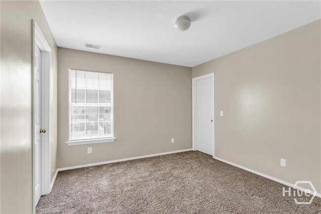 Building Photo - 140 Fairgreen St