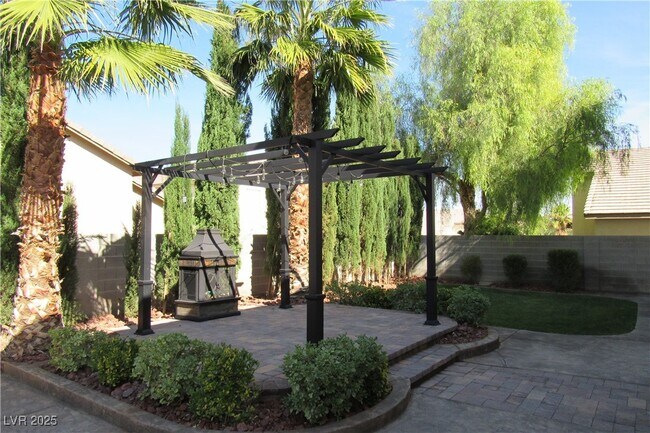 Building Photo - 7816 Brookfield Cove Ave