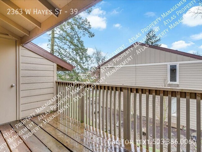 Building Photo - 2363 W Hayes St