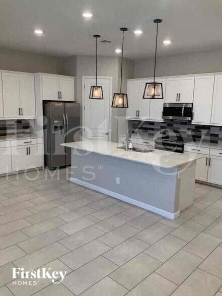 Building Photo - 19731 W Jackson St