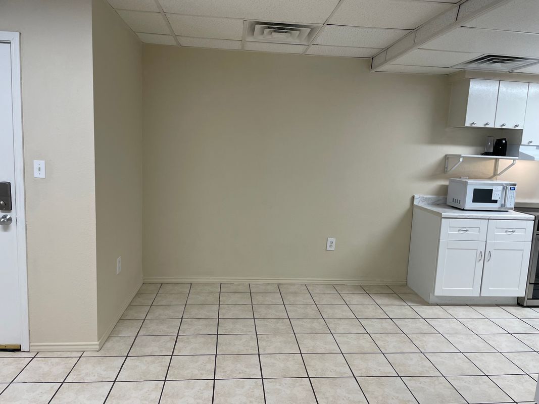 Building Photo - 5712 Padre Blvd