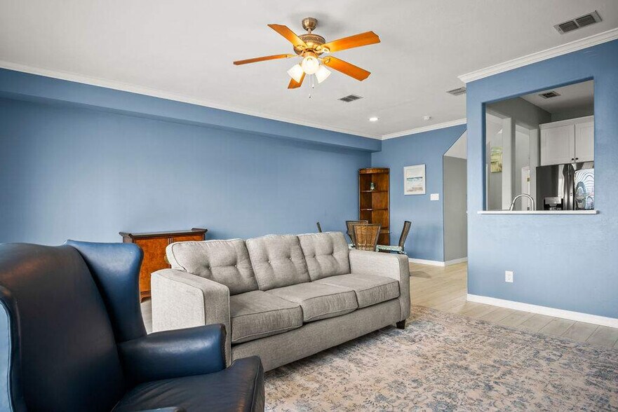Primary Photo - 15406 Gun Cay Ct