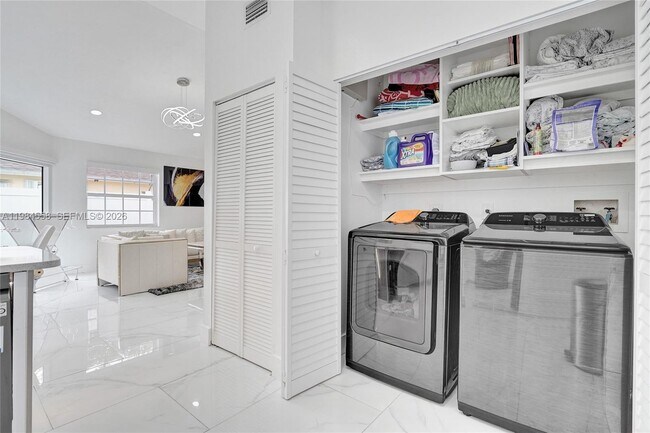 Building Photo - 11761 NW 12th St