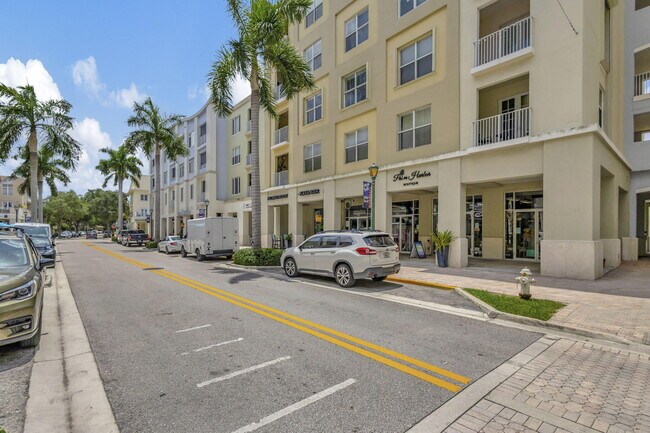 Building Photo - 4345 Parkside Dr