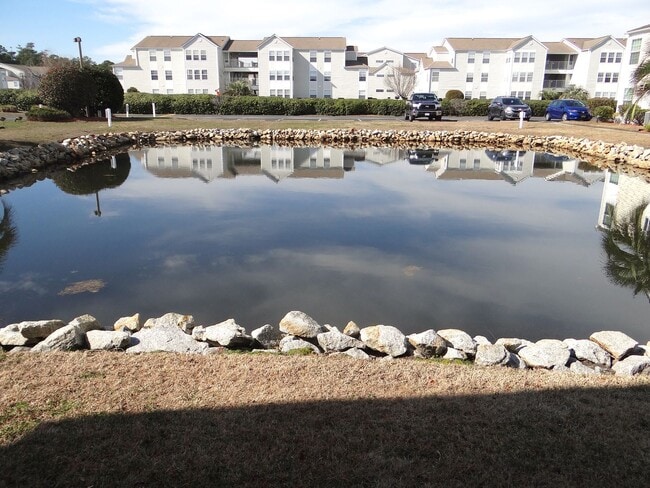 Building Photo - Long term ground floor rental- Rent Special- 1st month half price