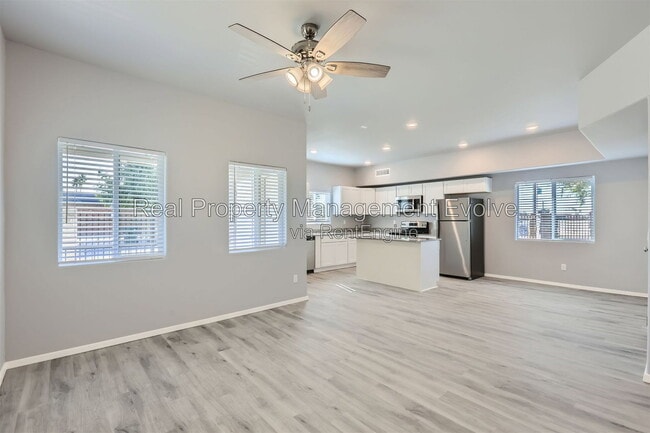 Building Photo - 7010 N 80th Ave