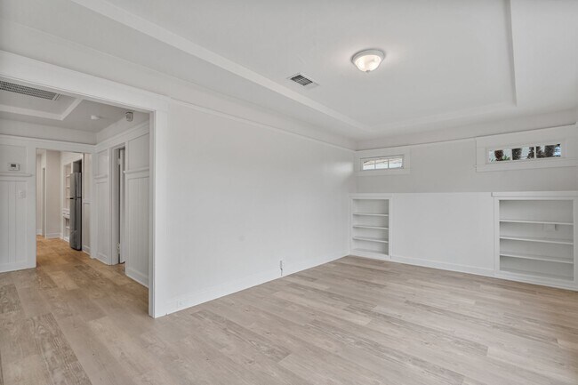 Building Photo - Beautifully Remodeled Home