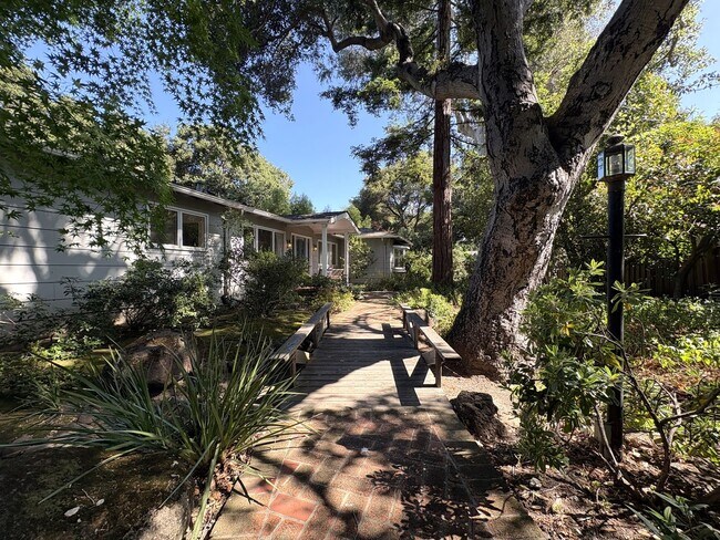 Building Photo - Beautiful Serene 4-Bedroom Home on a Gated...
