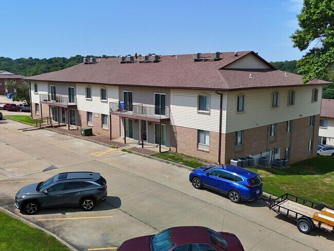 Building Photo - 905 Southwest Blvd