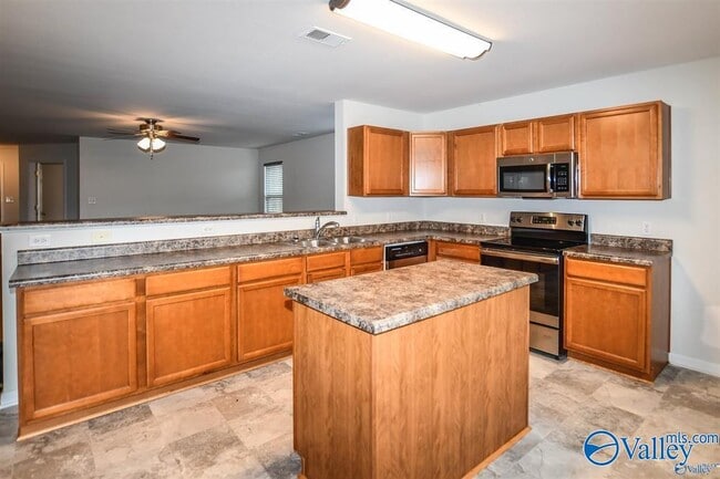 Building Photo - 226 Harold Murphy Dr