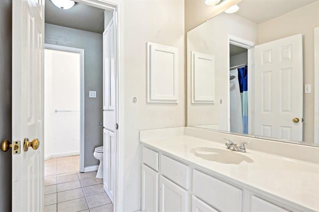 Building Photo - 2320 Dampton Dr