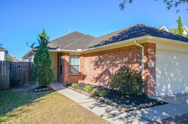 Building Photo - 14923 Sunset Bay Ct