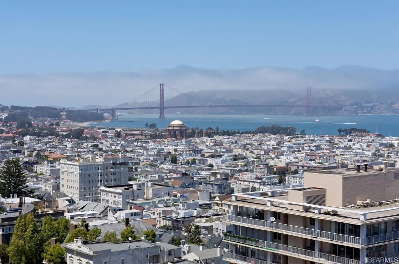 Building Photo - 1998 Broadway