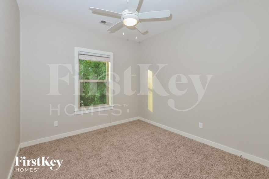 Building Photo - 6362 Garrison Ln