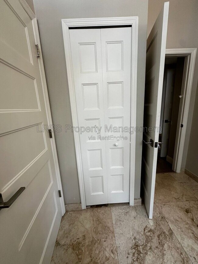 Building Photo - 1800 Bardmoor Hill Cir