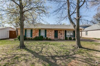 Building Photo - 403 Lowell Ln