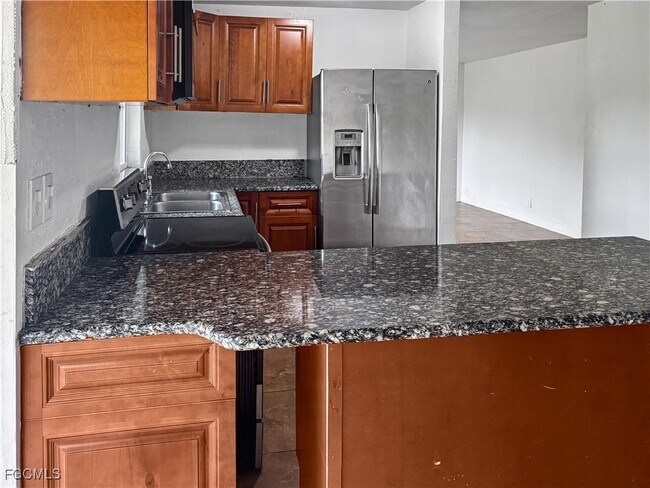 Building Photo - 131 Schneider Dr