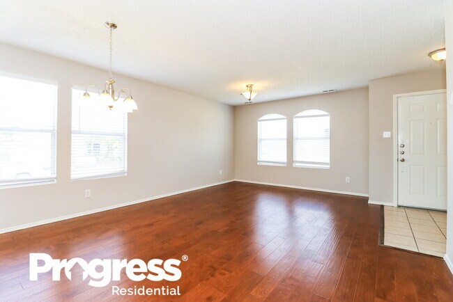 Building Photo - 8750 Gray Fox Ct