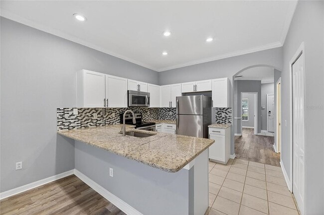 Building Photo - 13123 Kings Crossing Dr