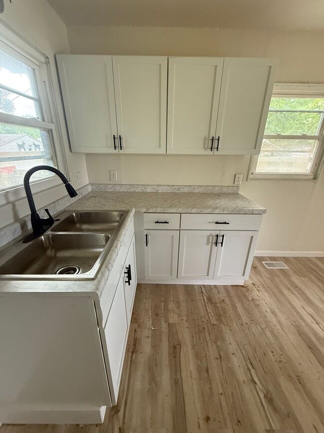 Building Photo - 3 Bed, 1 Bath for Rent in Xenia