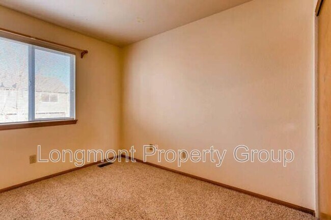 Building Photo - 709 Clarendon Dr