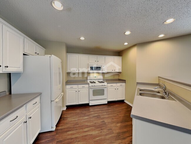 Building Photo - 5537 Floating Leaf Dr