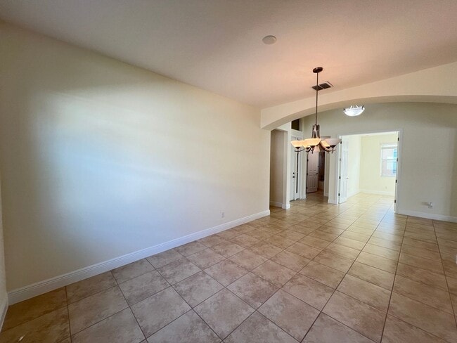 Building Photo - Luxury Living in a Gated Community – Modern 2-Bed Home with Premium Amenities!