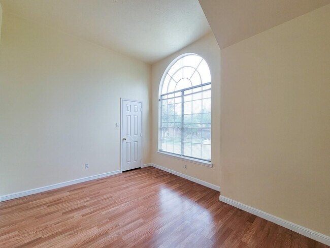 Building Photo - 14938 Brightbrook Dr