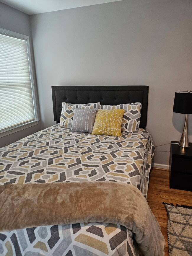 Building Photo - 10 Edith Key St